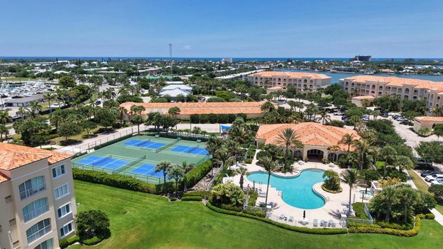 21 Harbour Isle Drive W Ph02, Fort Pierce, FL 34949