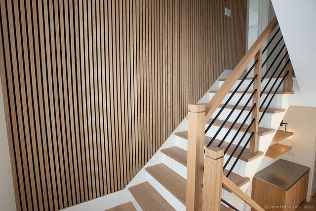 6 Down River Road B, New Canaan, CT 06840