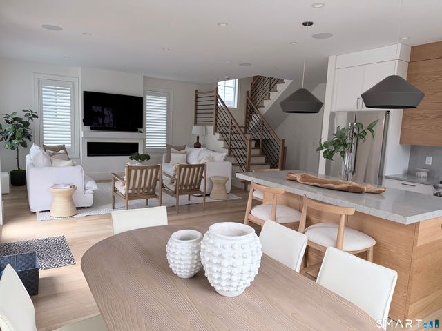 6 Down River Road B, New Canaan, CT 06840