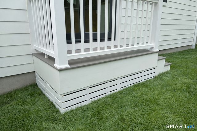 6 Down River Road B, New Canaan, CT 06840