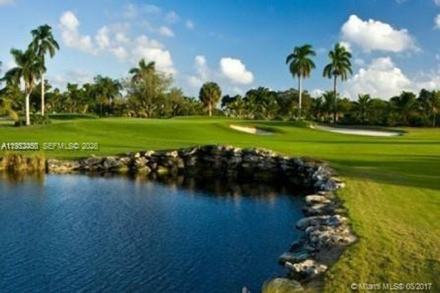 1703 Whitehall Dr 306, Davie, FL 33324