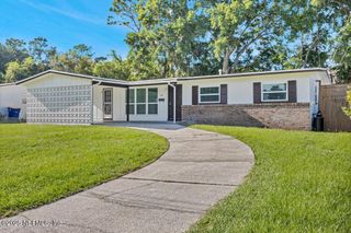 237 RENNE Drive N, Jacksonville, FL 32218
