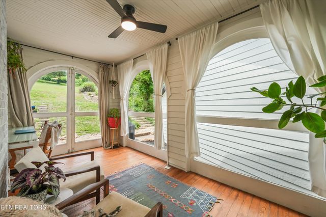 3303 Delrose Drive, Knoxville, TN 37914