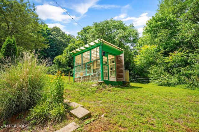 3303 Delrose Drive, Knoxville, TN 37914