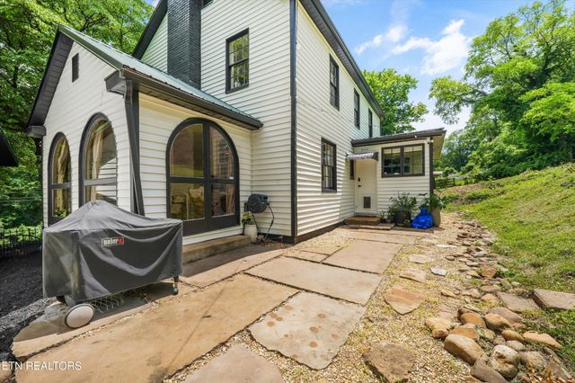 3303 Delrose Drive, Knoxville, TN 37914