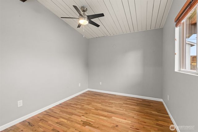 809 N 6th Avenue SW, Tumwater, WA 98512