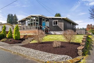 809 N 6th Avenue SW, Tumwater, WA 98512