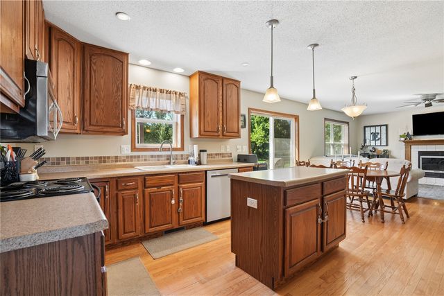 3516 Amanda Court NW, Cedar Rapids, IA 52405