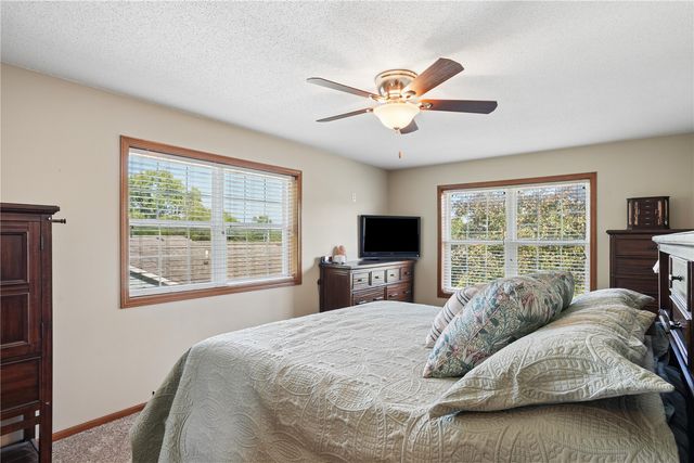 3516 Amanda Court NW, Cedar Rapids, IA 52405