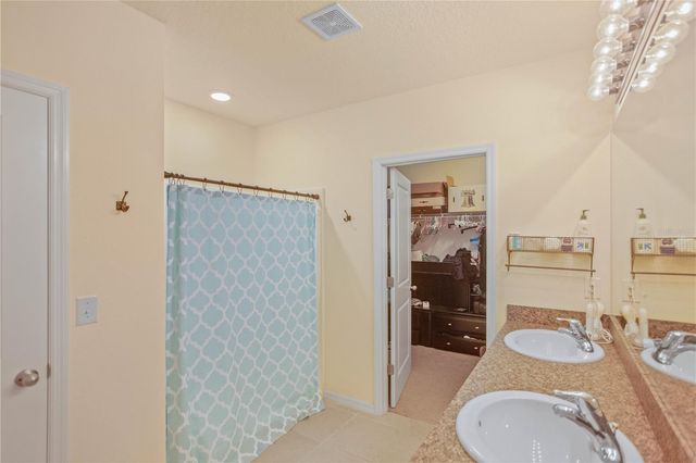 5025 NE 15TH PLACE, Ocala, FL 34470
