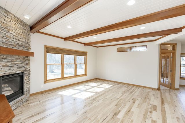 249 Chestnut Drive, Horace, ND 58047