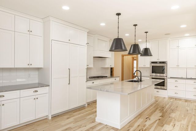 249 Chestnut Drive, Horace, ND 58047