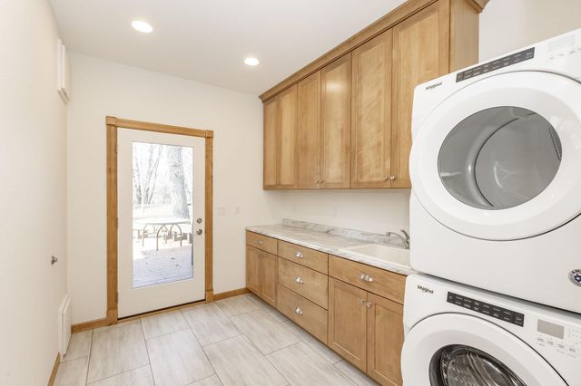 249 Chestnut Drive, Horace, ND 58047