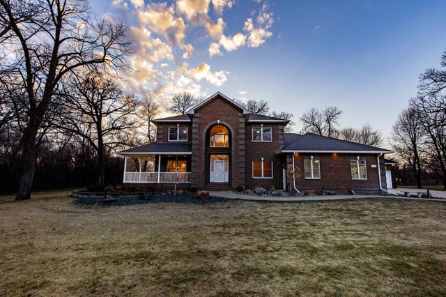 249 Chestnut Drive, Horace, ND 58047