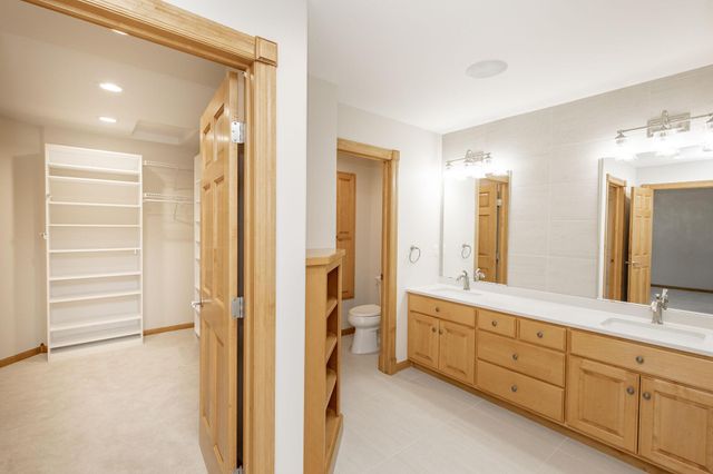 249 Chestnut Drive, Horace, ND 58047