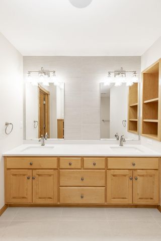 249 Chestnut Drive, Horace, ND 58047