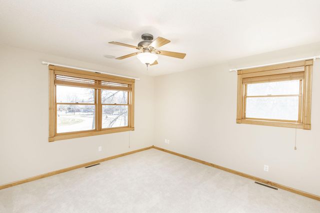 249 Chestnut Drive, Horace, ND 58047