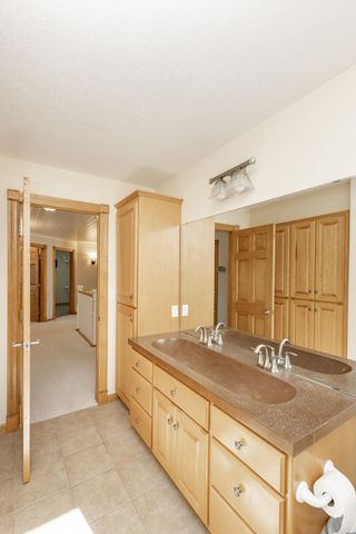 249 Chestnut Drive, Horace, ND 58047