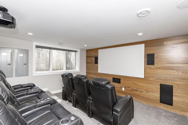 249 Chestnut Drive, Horace, ND 58047