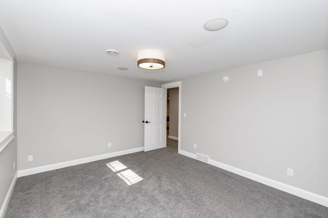 249 Chestnut Drive, Horace, ND 58047