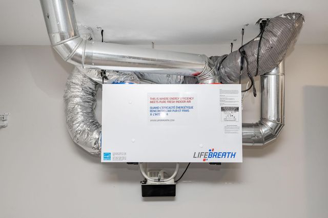 249 Chestnut Drive, Horace, ND 58047