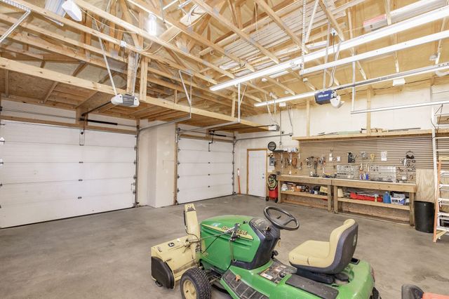 249 Chestnut Drive, Horace, ND 58047