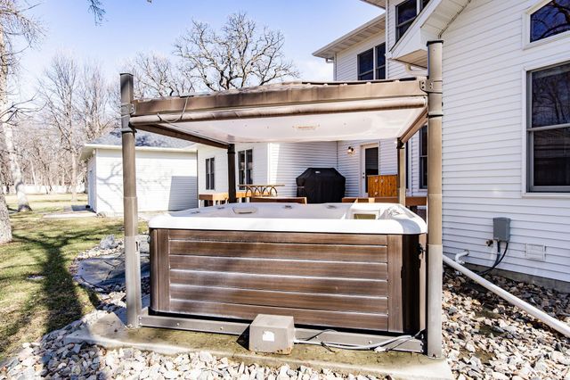 249 Chestnut Drive, Horace, ND 58047