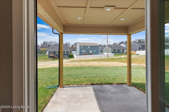 208 Preserves Blvd, Mt Washington, KY 40047