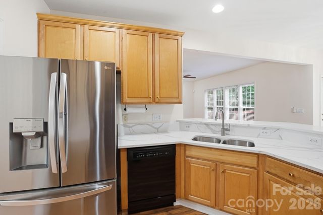 2940 Shady Reach Lane, Charlotte, NC 28214