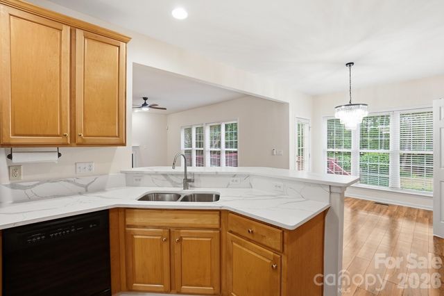 2940 Shady Reach Lane, Charlotte, NC 28214