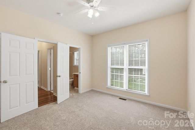 2940 Shady Reach Lane, Charlotte, NC 28214