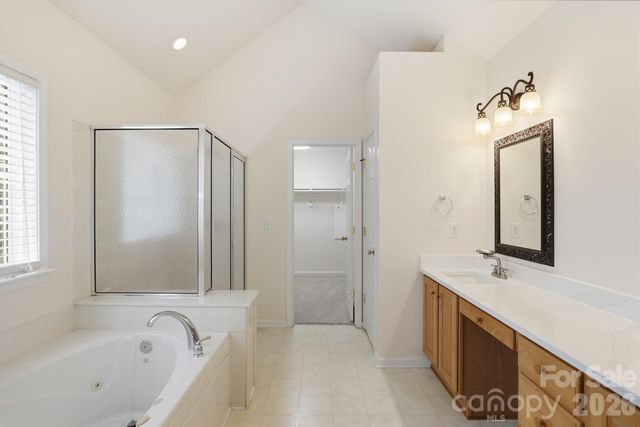 2940 Shady Reach Lane, Charlotte, NC 28214