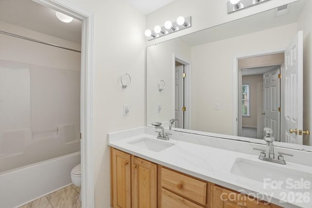 2940 Shady Reach Lane, Charlotte, NC 28214