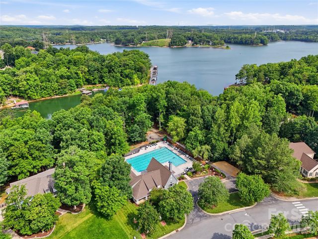 2940 Shady Reach Lane, Charlotte, NC 28214