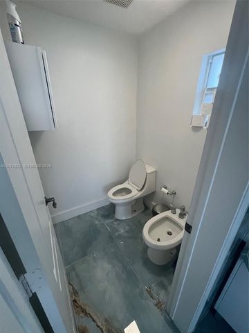 3915 NE 168th St 3915, North Miami Beach, FL 33160