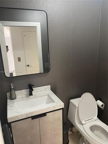 3915 NE 168th St 3915, North Miami Beach, FL 33160