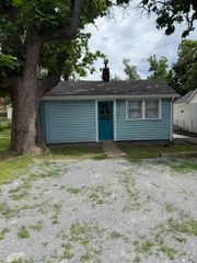 628 N AUGUSTA AVE, Waynesboro, VA 22980