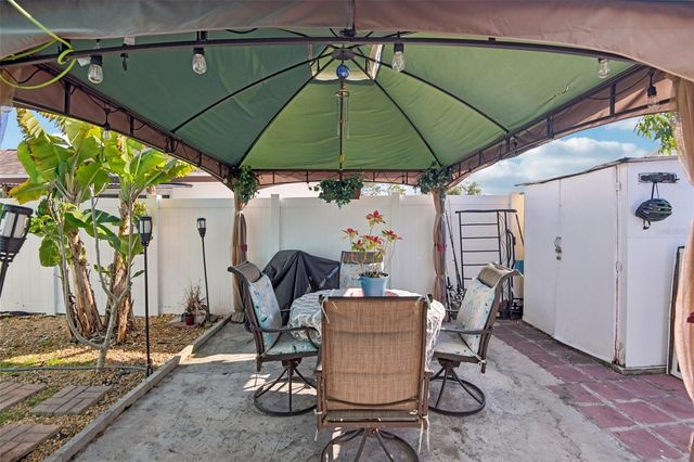 9126 BAYMEADOW COURT, Tampa, FL 33615