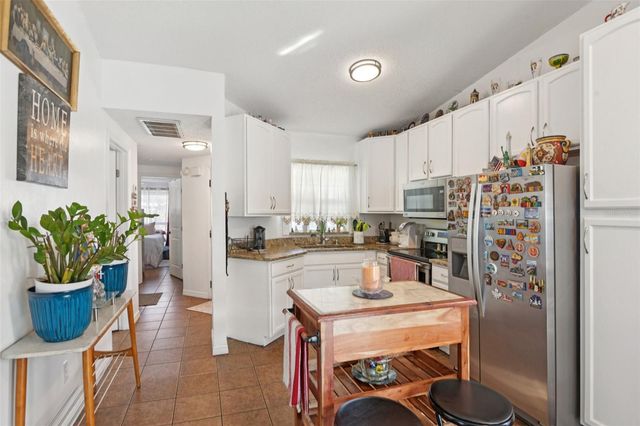 9126 BAYMEADOW COURT, Tampa, FL 33615