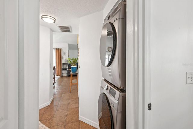 9126 BAYMEADOW COURT, Tampa, FL 33615