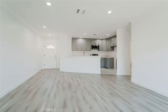 1515 Grismer Avenue 302, Burbank, CA 91504