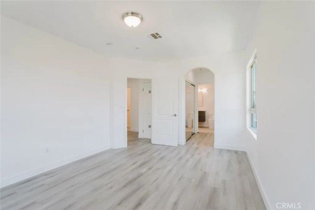 1515 Grismer Avenue 302, Burbank, CA 91504