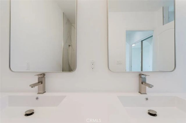 1515 Grismer Avenue 302, Burbank, CA 91504