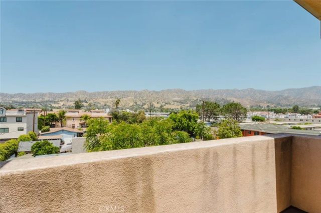 1515 Grismer Avenue 302, Burbank, CA 91504