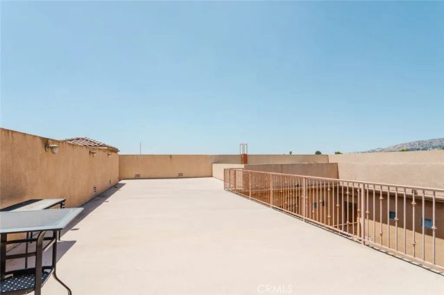 1515 Grismer Avenue 302, Burbank, CA 91504