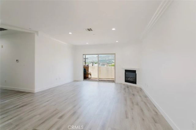 1515 Grismer Avenue 302, Burbank, CA 91504