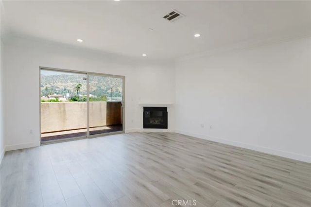 1515 Grismer Avenue 302, Burbank, CA 91504
