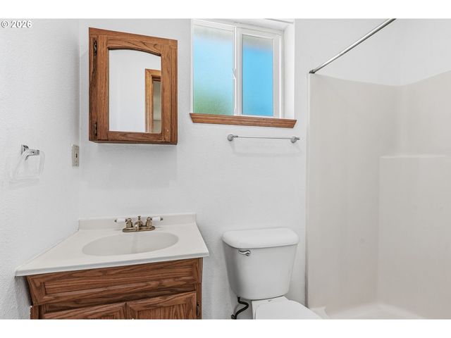 2209 E St, Vancouver, WA 98663