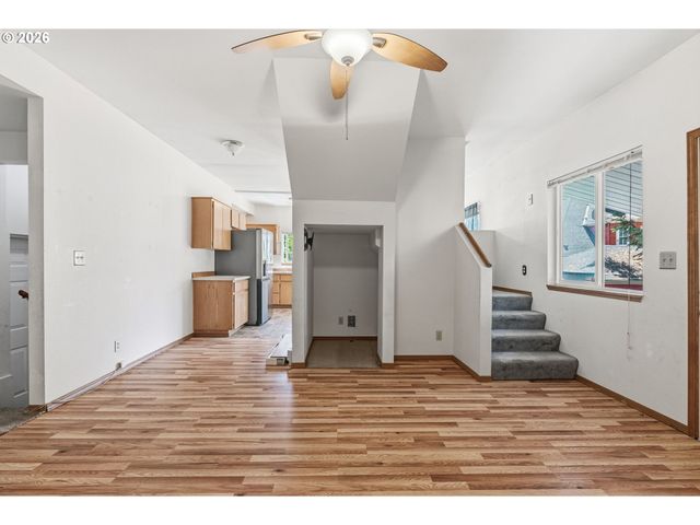 2209 E St, Vancouver, WA 98663