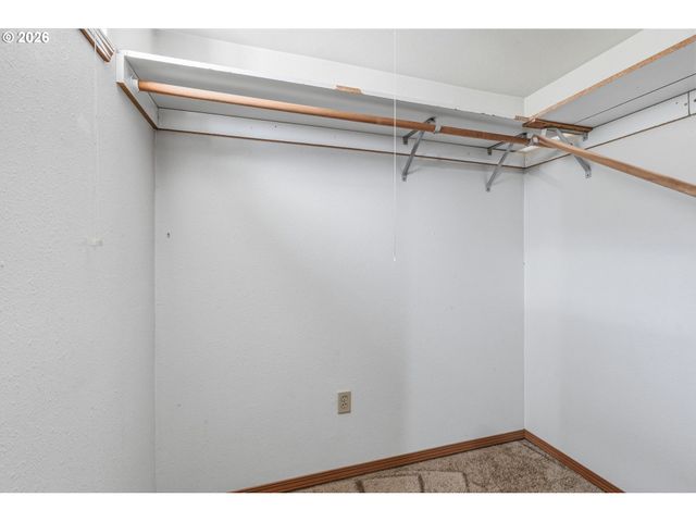 2209 E St, Vancouver, WA 98663